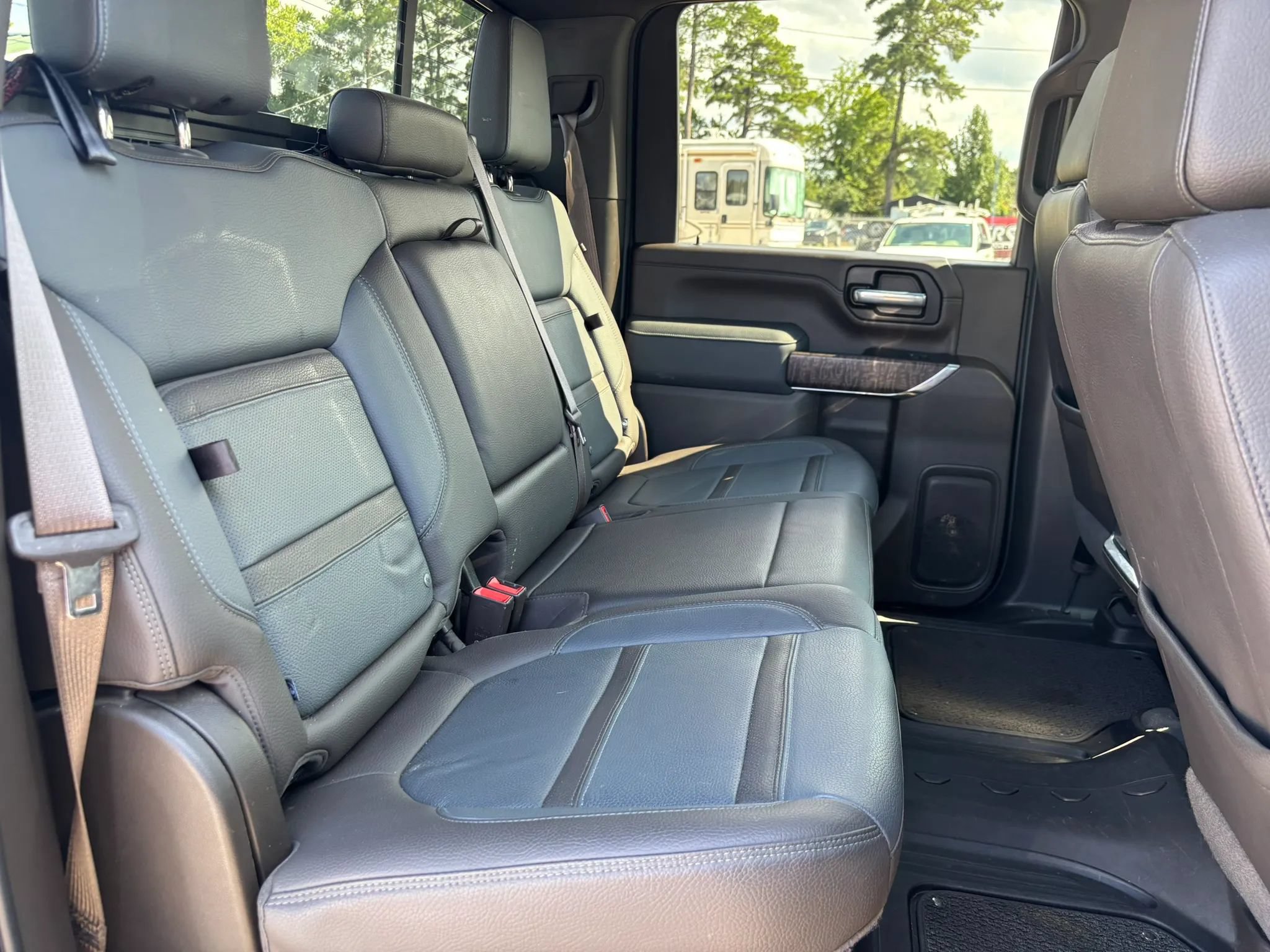 Used 2021 GMC Sierra 2500 Denali w/ Denali Ultimate Package AWD/4WD image 19