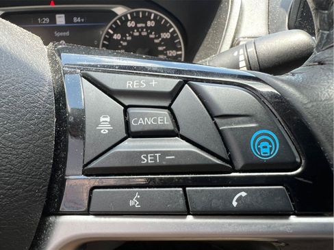 Used 2023 Nissan Altima 2.5 SV w/ SV Premium Package FWD image 35