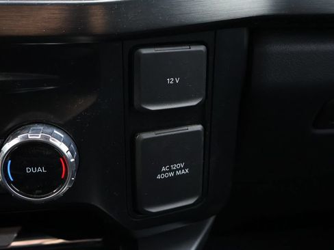 Used 2023 Ford F250 Lariat w/ Sport Appearance Package AWD/4WD image 30