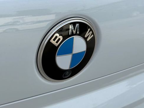 Used 2023 BMW 760i xDrive AWD/4WD image 15
