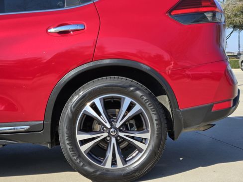 Used 2017 Nissan Rogue SL image 13