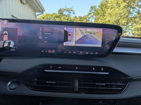 New 2026 Buick Enclave Sport Touring w/ Power Package image 18