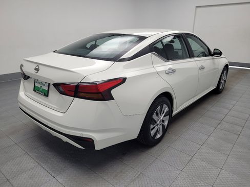 Used 2023 Nissan Altima 2.5 S FWD image 9