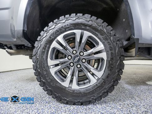 Used 2022 Chevrolet Colorado Z71 AWD/4WD image 47