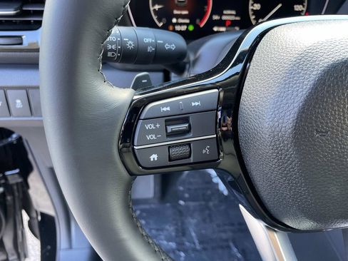 New 2025 Honda Pilot EX-L image 17