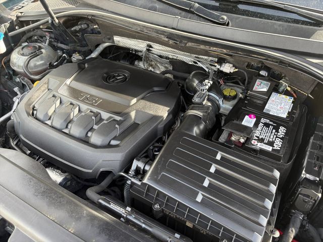 Used 2018 Volkswagen Tiguan S w/ 3rd Row Seat Package AWD/4WD image 22