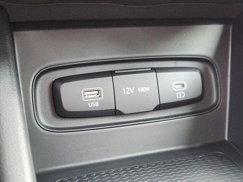 New 2026 Hyundai Venue SE FWD image 18