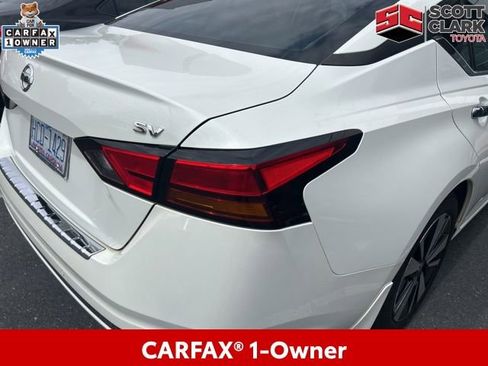 Used 2022 Nissan Altima 2.5 SV FWD image 12