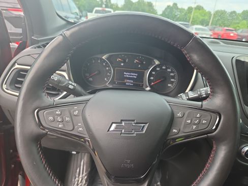 Used 2022 Chevrolet Equinox RS w/ RS Leather Package AWD/4WD image 10