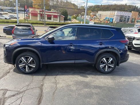 Certified 2024 Nissan Rogue SL AWD/4WD image 4