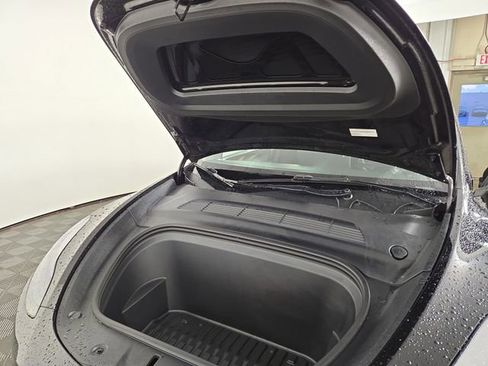 Used 2023 Tesla Model Y Performance image 36