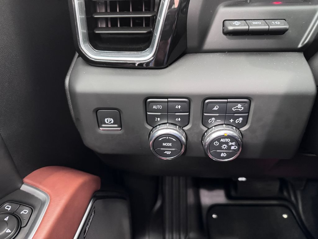 Certified 2025 GMC Sierra 1500 Denali Ultimate AWD/4WD image 26