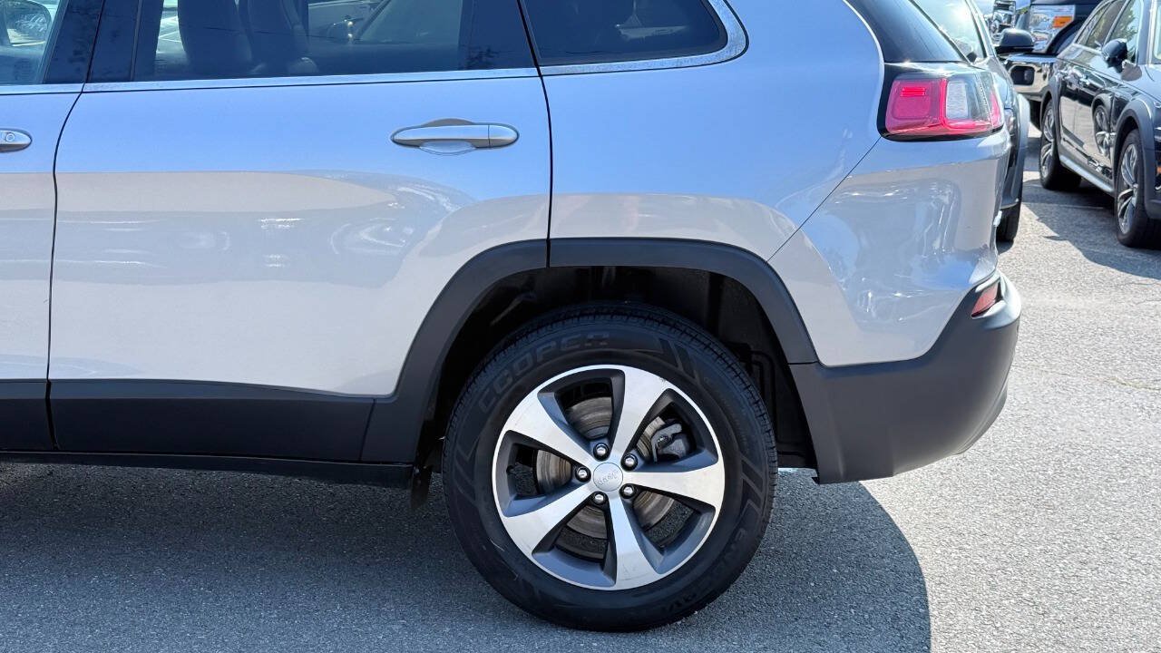 Used 2020 Jeep Cherokee Limited AWD/4WD image 10