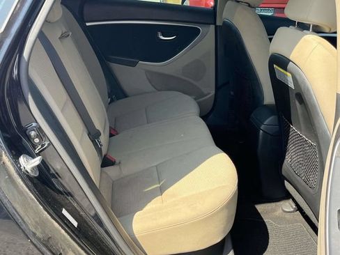 Used 2017 Hyundai Elantra GT FWD image 20