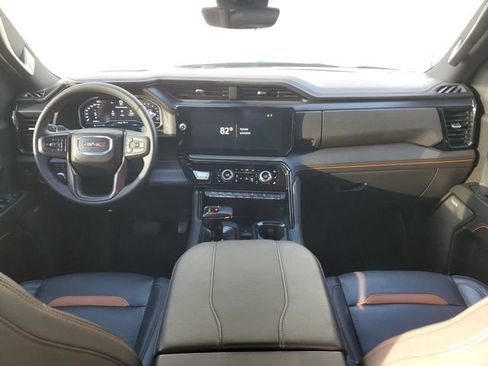 Used 2025 GMC Sierra 1500 AT4 w/ AT4 Premium Package AWD/4WD image 12