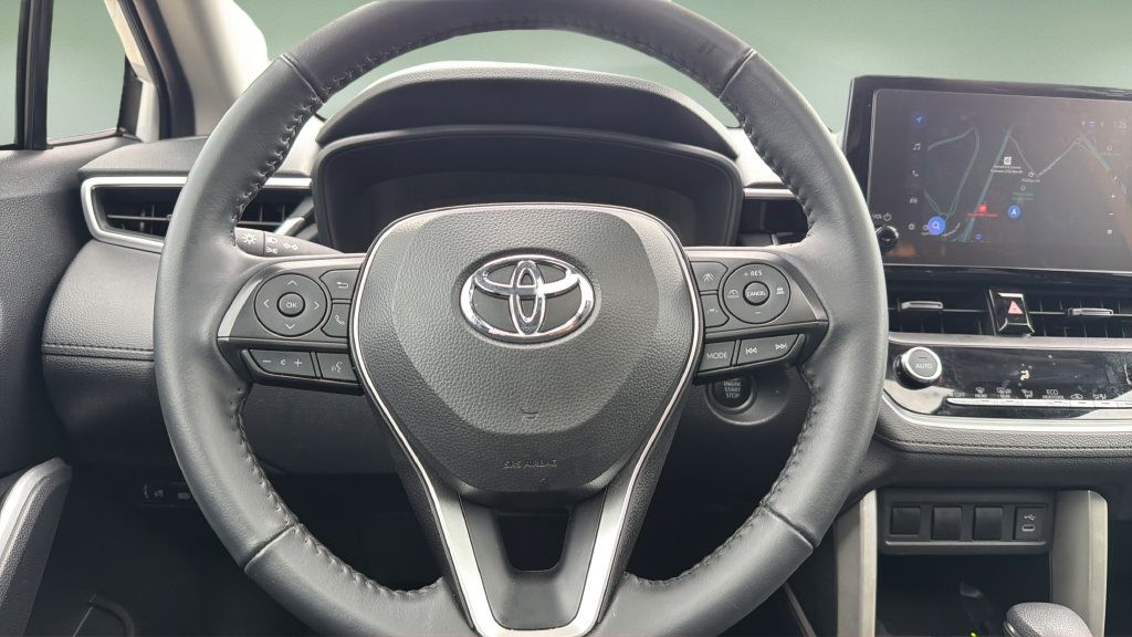 Used 2024 Toyota Corolla Cross LE w/ Moonroof Package AWD/4WD image 20