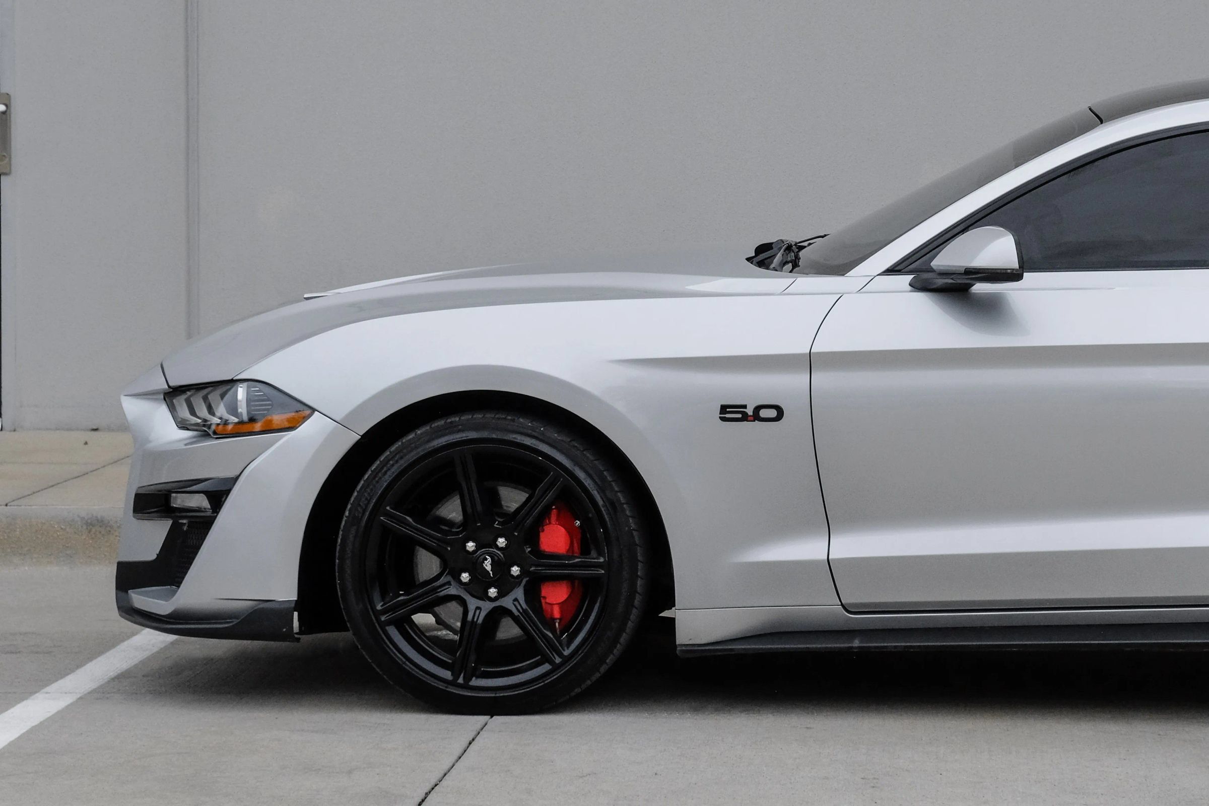 Used 2019 Ford Mustang GT Premium w/ Carbon Sport Interior Package RWD image 17