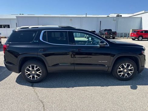 Used 2022 GMC Acadia SLE w/ Driver Convenience Package FWD image 6