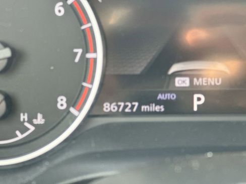 Used 2023 Nissan Rogue SL w/ SL Premium Package image 13