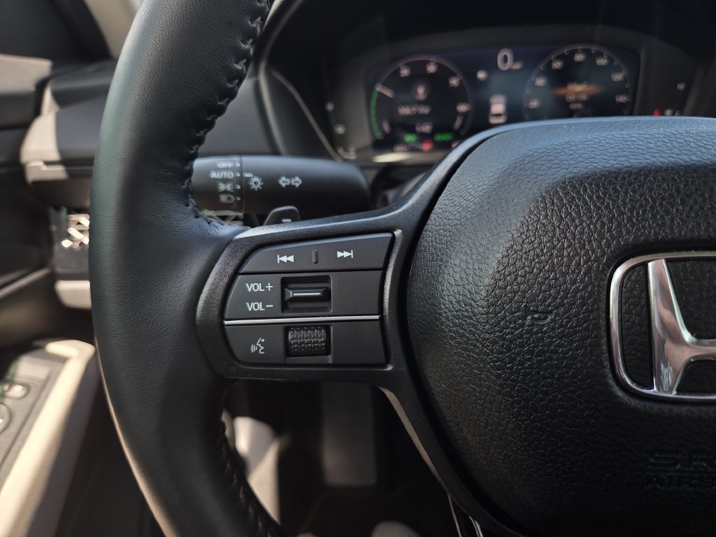 Certified 2025 Honda Accord EX-L image 25