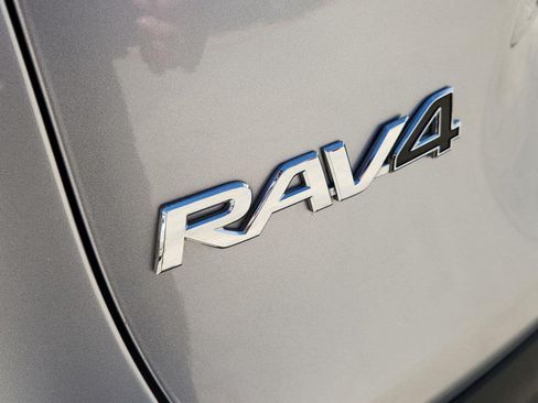Used 2025 Toyota RAV4 XLE FWD image 2