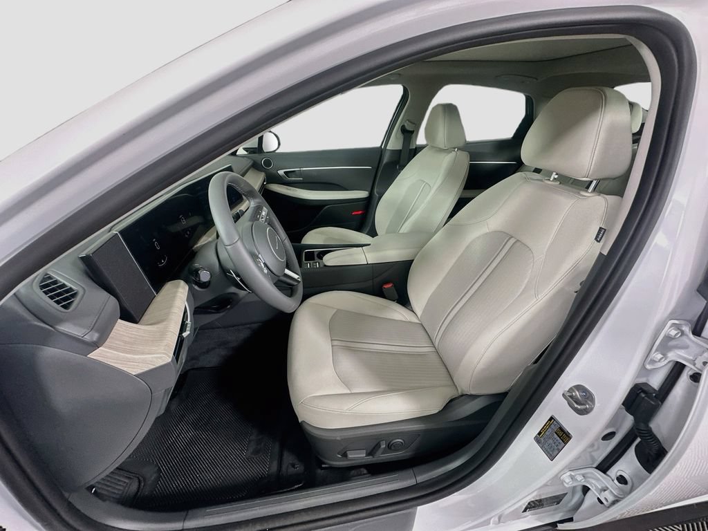 New 2026 Hyundai Sonata SEL FWD image 15