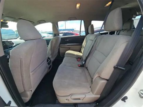 Used 2019 Honda Pilot EX image 11