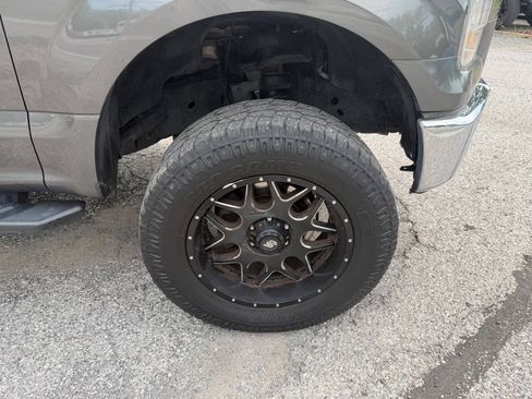 Used 2017 Ford F150 XLT AWD/4WD image 29