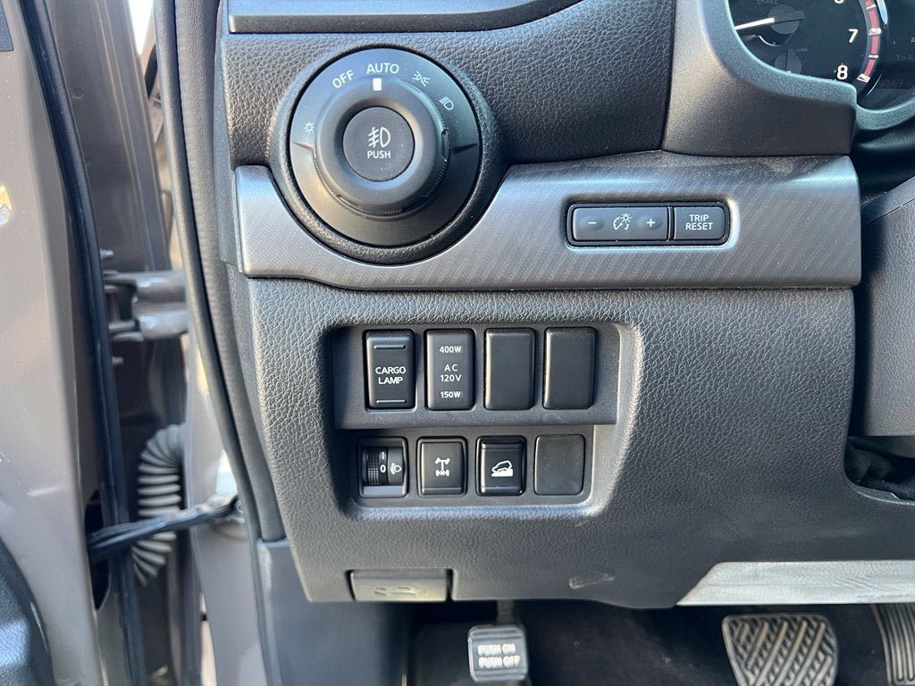 Used 2023 Nissan Titan PRO-4X AWD/4WD image 16