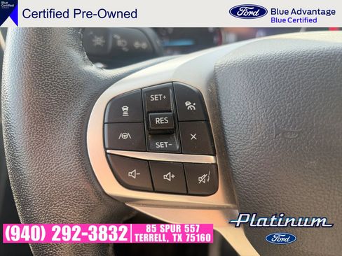 Used 2022 Ford Explorer Limited w/ Equipment Group 301A RWD image 17