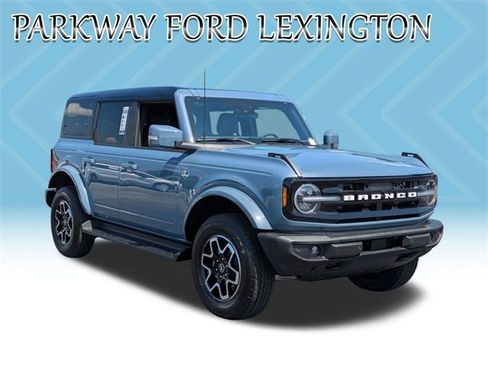 New 2025 Ford Bronco Outer Banks image 3