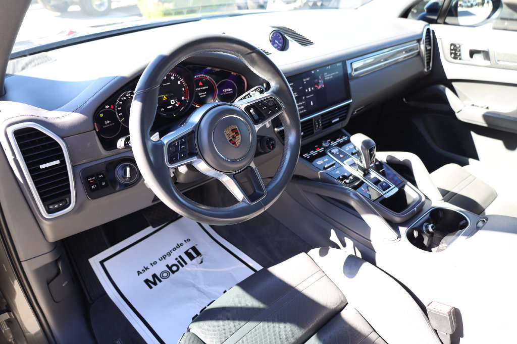 Used 2020 Porsche Cayenne E-Hybrid AWD/4WD image 12