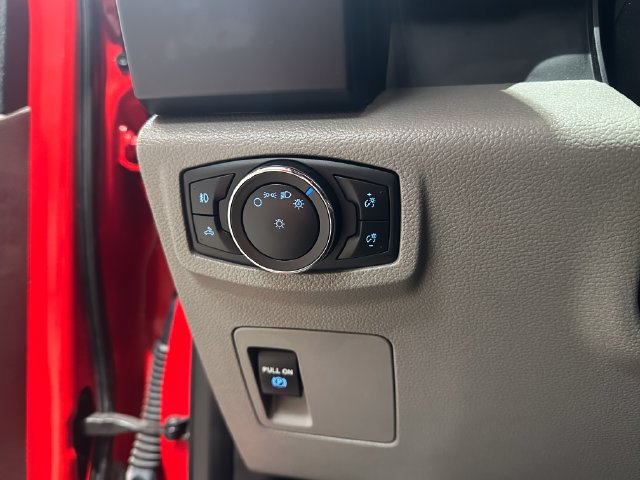Used 2018 Ford F150 XL w/ Equipment Group 101A Mid AWD/4WD image 11