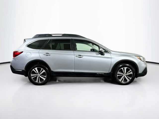 Used 2018 Subaru Outback 2.5i Limited AWD/4WD image 10