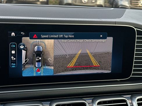 New 2026 Mercedes-Benz GLS 580 4MATIC image 17