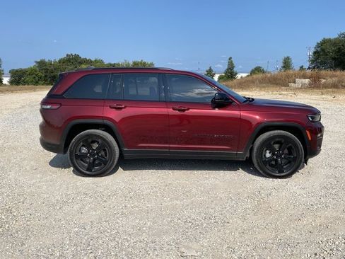 Used 2024 Acura MDX SH-AWD image 2