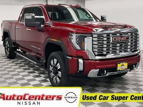 Used 2024 GMC Sierra 3500 Denali w/ Denali Reserve Package AWD/4WD image 1