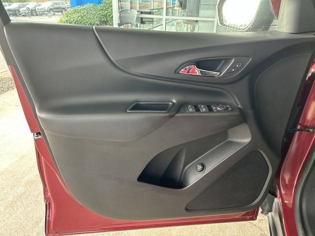 Used 2018 Chevrolet Equinox LT w/ Sun & Infotainment Package AWD/4WD image 22