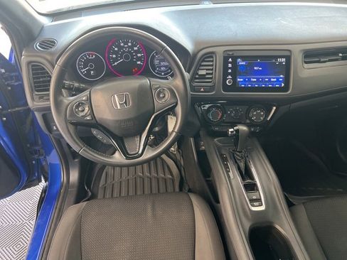 Used 2021 Honda HR-V Sport image 9