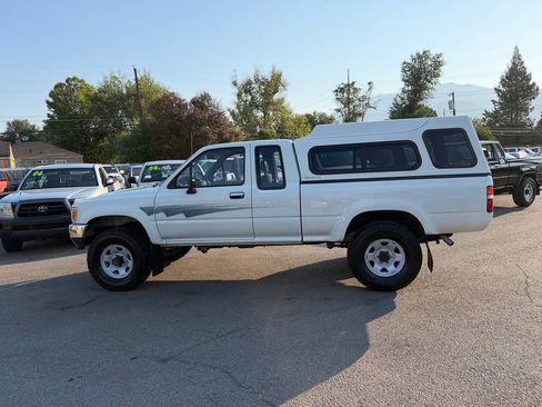 Used 1992 Toyota Pickup Deluxe AWD/4WD image 75
