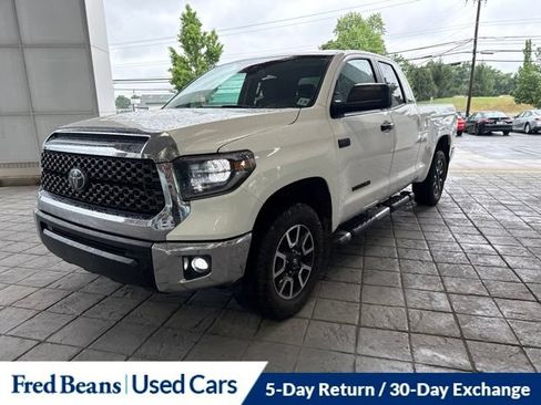 Used 2021 Toyota Tundra SR5 w/ TRD Off-Road Package AWD/4WD image 27