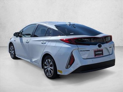 Used 2022 Toyota Prius Prime Limited FWD image 9