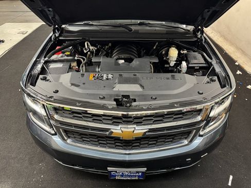 Used 2019 Chevrolet Suburban LT AWD/4WD image 11