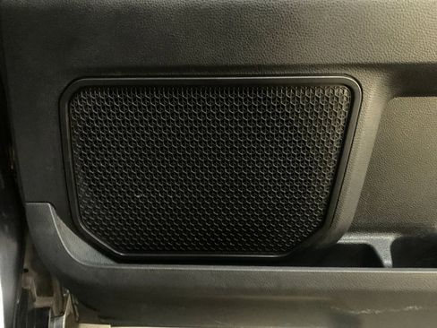 Used 2022 Toyota Tundra SR5 w/ SR5 Convenience Package AWD/4WD image 19