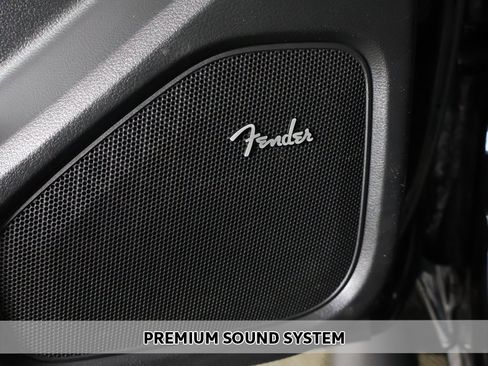 Used 2022 Nissan Frontier PRO-4X image 4