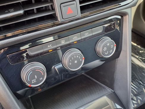 New 2026 Volkswagen Taos S image 17