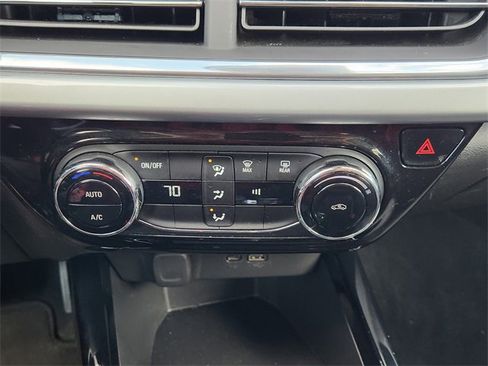 Used 2024 Chevrolet Trax LT image 20