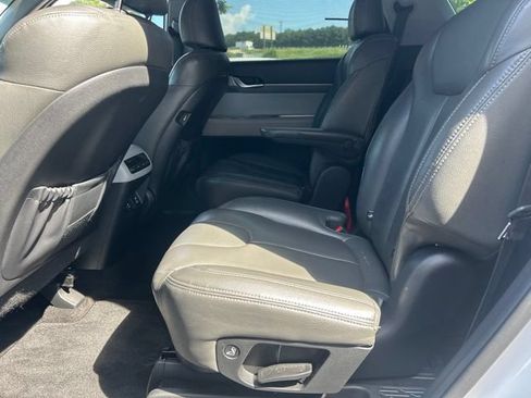 Used 2020 Hyundai Palisade SEL w/ Convenience Package FWD image 8