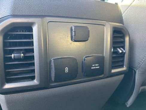 Used 2020 Ford F250 XLT w/ XLT Premium Package image 35