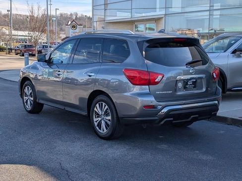 Used 2019 Nissan Pathfinder SL image 4